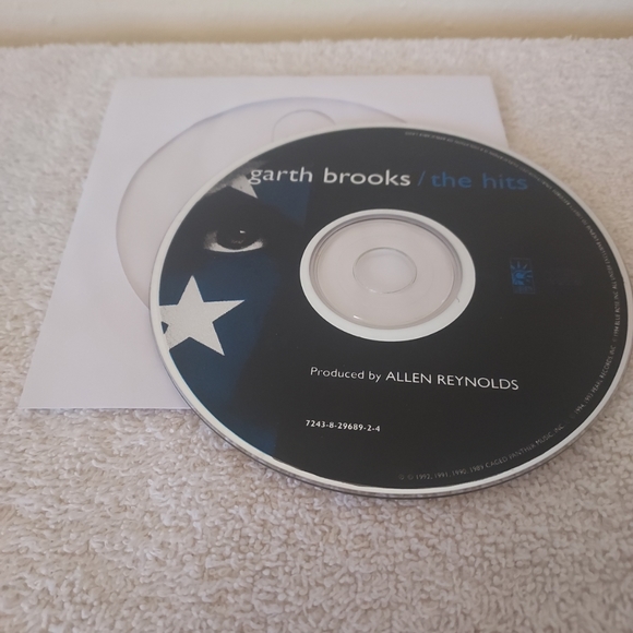 Garth Brooks The Hits CD Only Pre-Owned Tested Working Some Scratches Good Cd - Picture 2 of 4